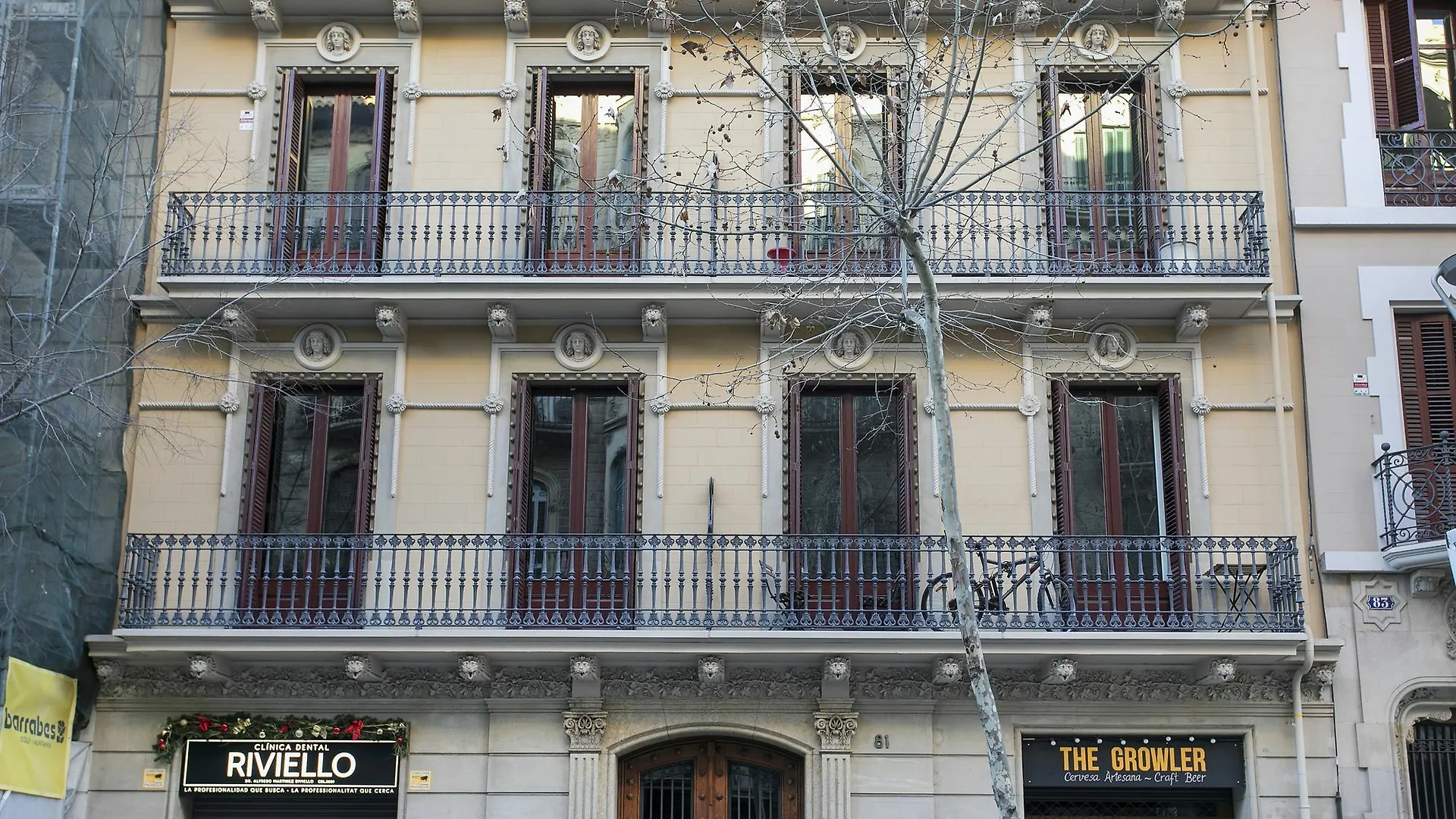 Lägenhet Spacious And Luminous Flat With Balcony Barcelona