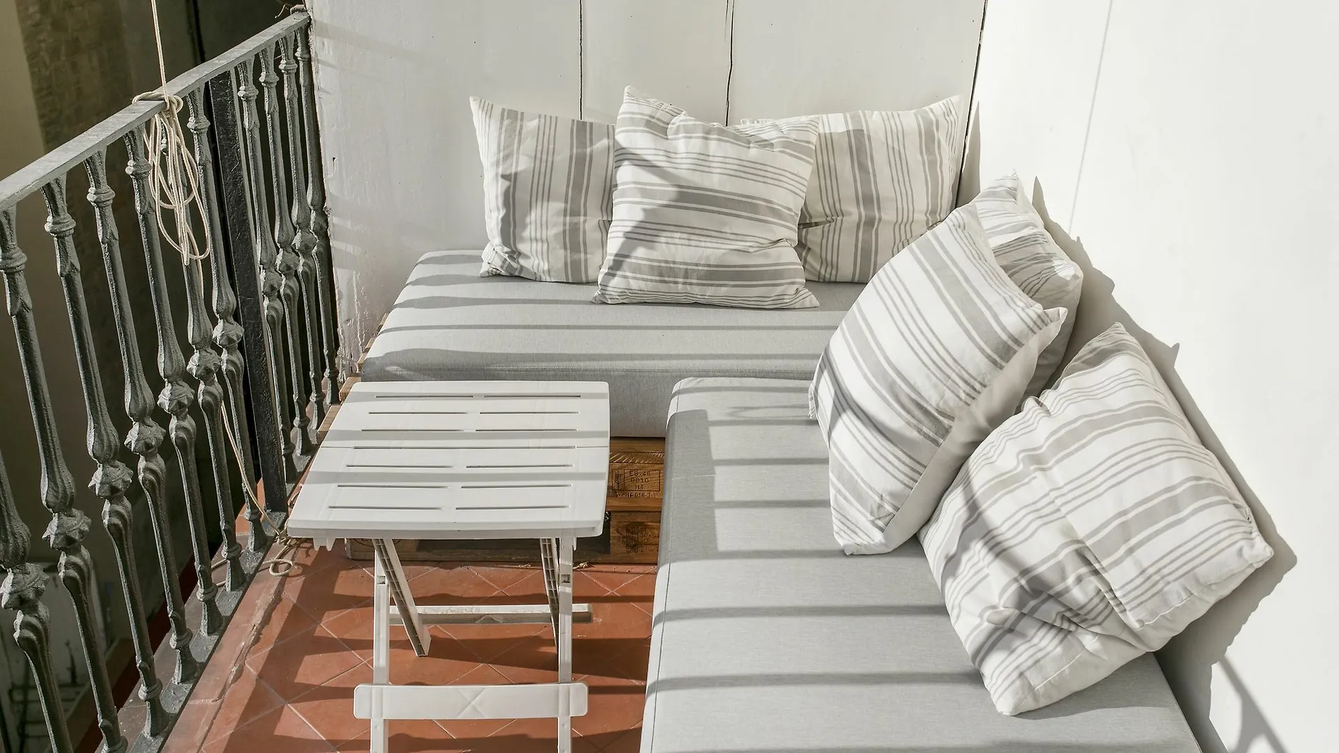 Spacious And Luminous Flat With Balcony Barcelona Španělsko